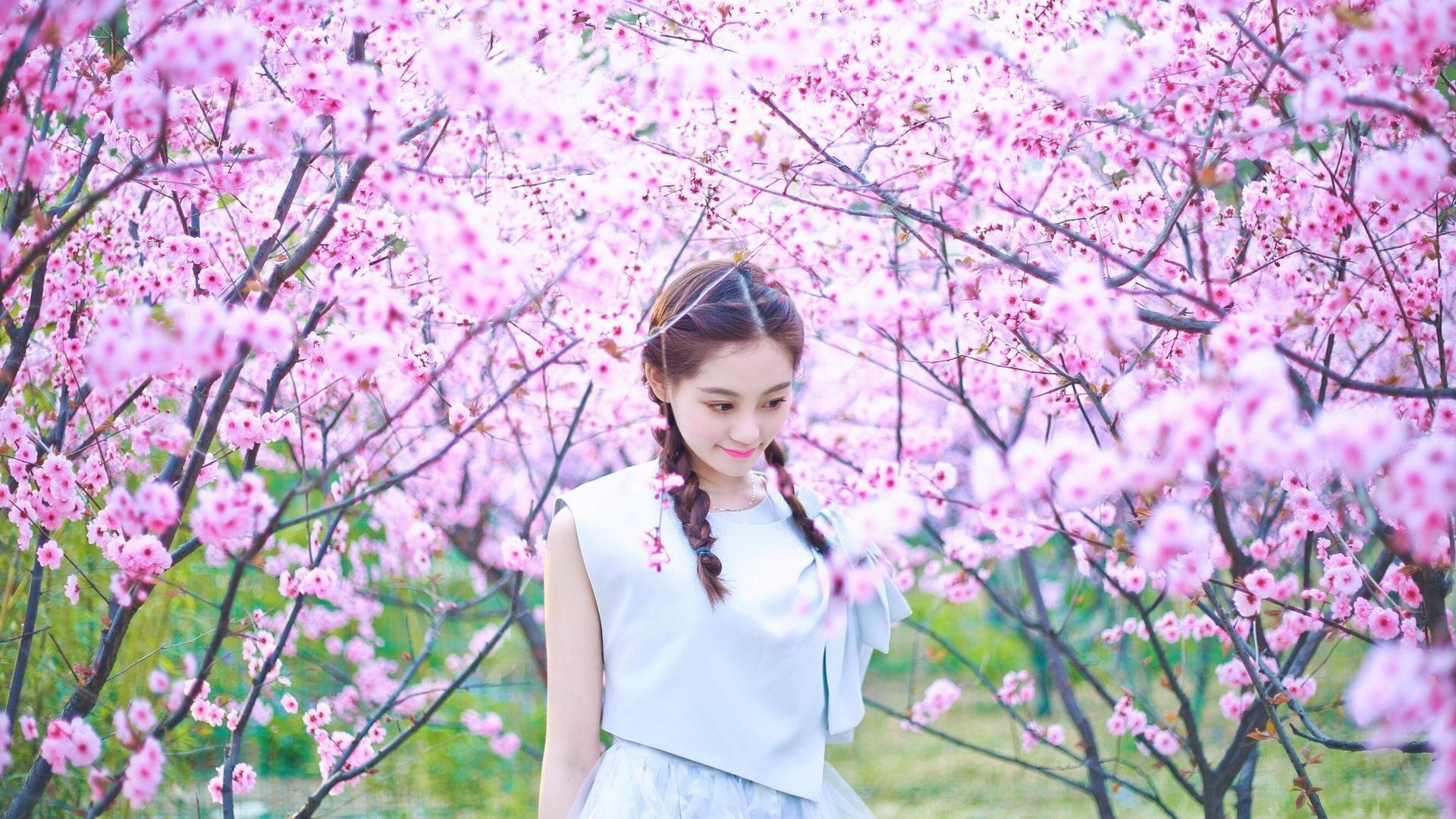 皇家贝蒂斯通过中路渗透创造良机，皇家贝蒂斯是谁的小弟