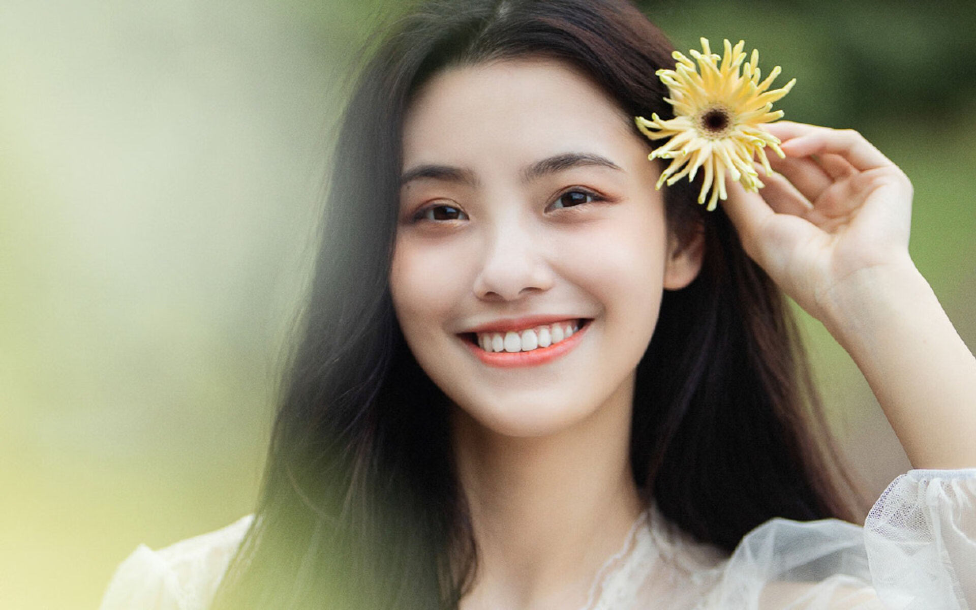 突尼斯希望队长拼劲十足激励全队，我和我的祖国电影ppt模板免费