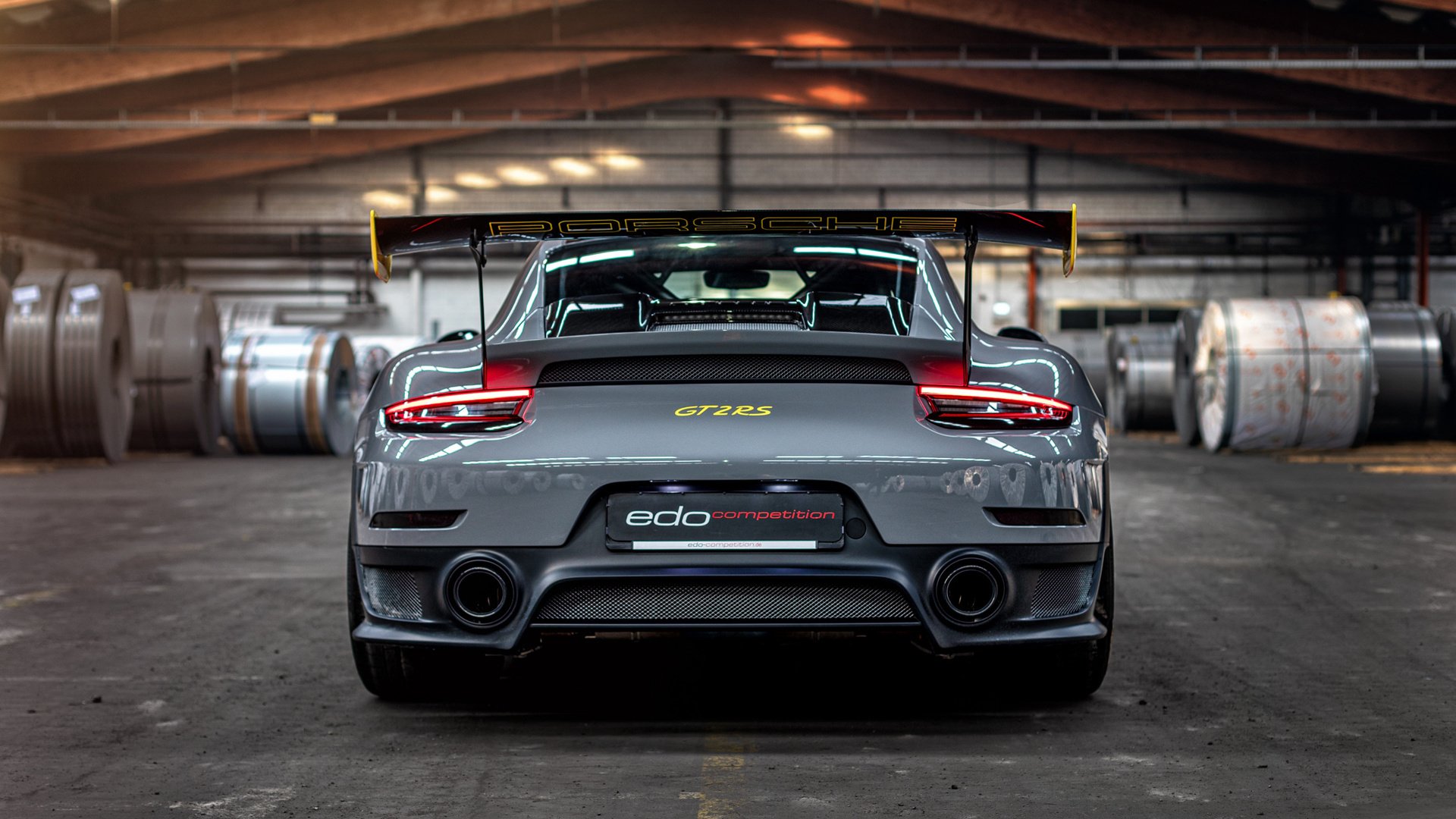 与世界高手争锋 李冰洁无畏出击