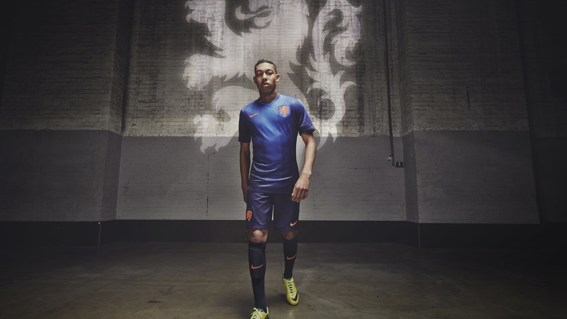 世界杯中国青年队爆冷 球迷情绪复杂，世界杯中国队出现